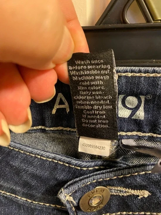 Apt 9 Jeans 14 Capri Length Dark Blue Stretch Bling Pocket Denim Capris - Picture 5 of 7